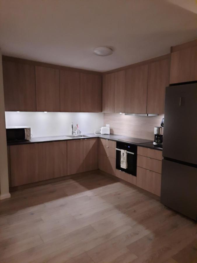 Apartment Near The Airport Njarthvik Екстериор снимка