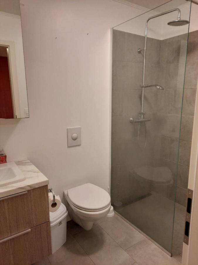 Apartment Near The Airport Njarthvik Екстериор снимка