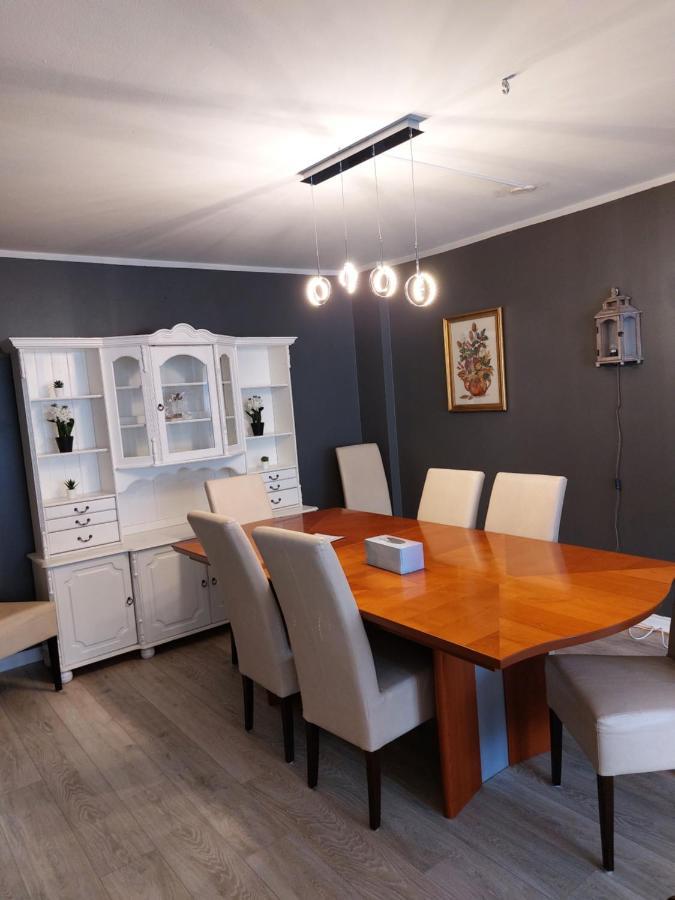 Apartment Near The Airport Njarthvik Екстериор снимка